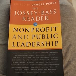 The Jossey-Bass Reader on Nonprofit & Public Leadership paperback book